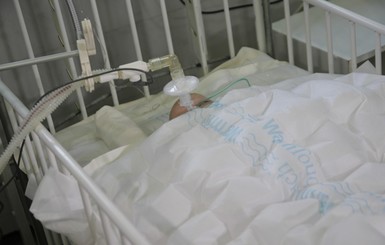 В Днепропетровской больнице умерла 5-месячная Лиля, пострадавшая от обстрела в Марьинке
