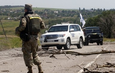 Машина ОБСЕ попала в ДТП в Донецкой области