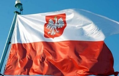 Двое украинцев официально получили статус беженцев в Польше