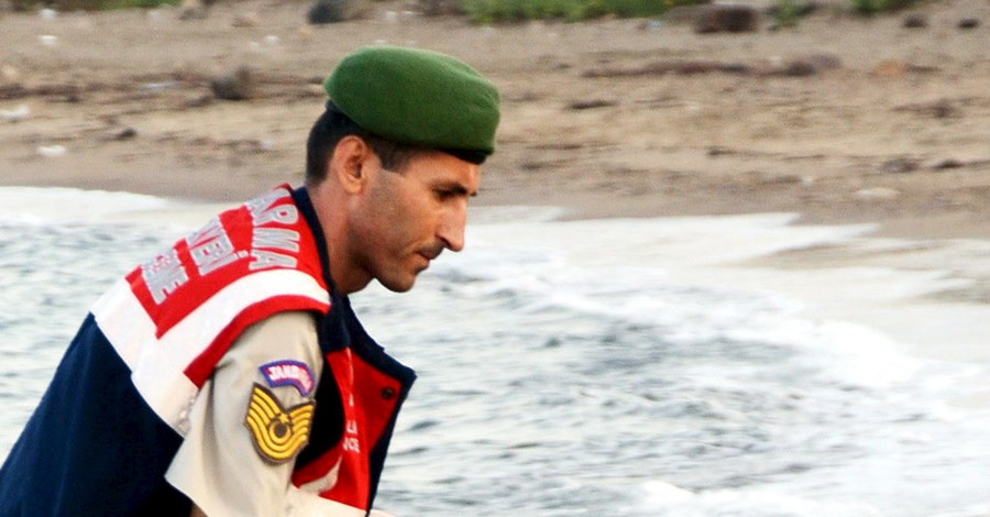 У Турции перевернулись две лодки с мигрантами: погибли 11 человек