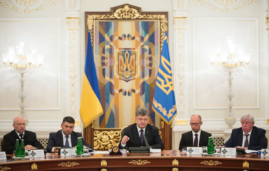 Порошенко пояснил, почему Россия стала военным противником Украины