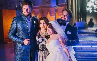 Сваха Роза Сябитова показала фото со свадьбы своей дочери