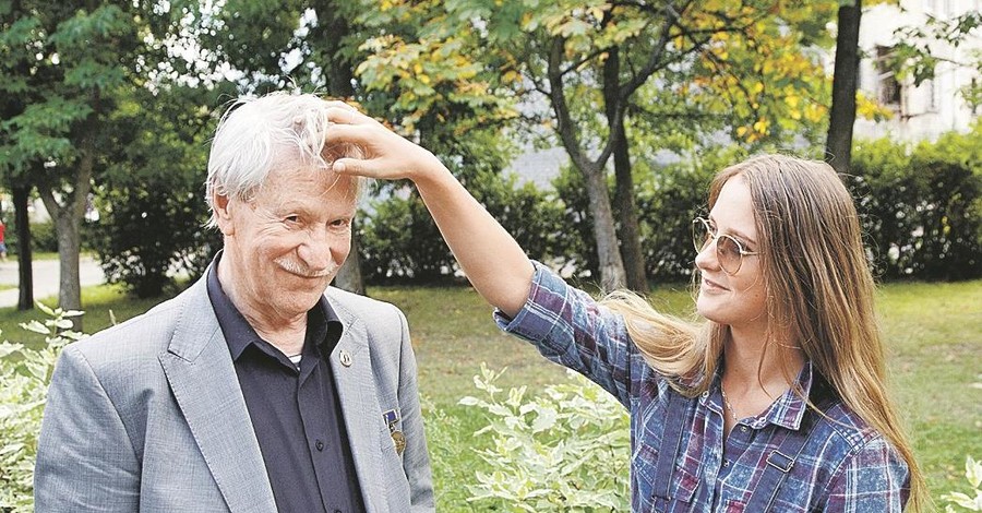 84-летний актер Иван Краско и его 24-летняя невеста: не сразу кольнуло сердце - три года приглядывались…