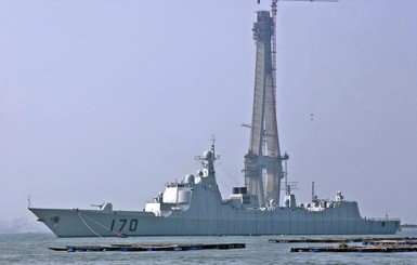 Китайские военные корабли зашли в воды США