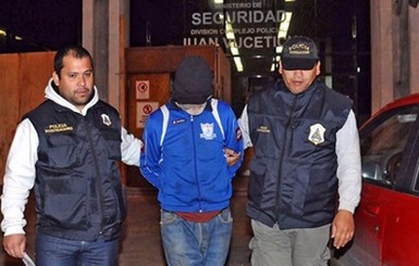 В Аргентине мужчина шесть лет держал жену и сына взаперти