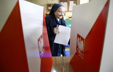 В Польше - референдум по вопросам избирательного и налогового законодательства