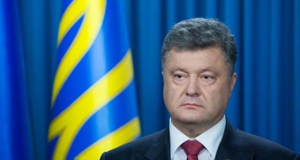 Порошенко рассказал об изменениях в Конституции и заказчиках взрывов под Радой