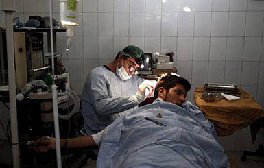В Афганистане хирург - 