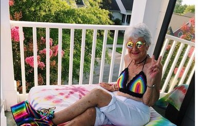 У 87-летней модницы Винкл уже 1,5 миллиона подписчиков в Инстаграме 