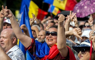 На майдане в Кишиневе изучают опыт Украины