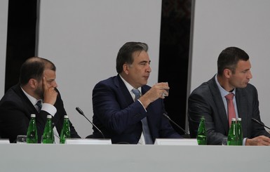 Саакашвили отказывается быть премьером. По крайней мере, до весны