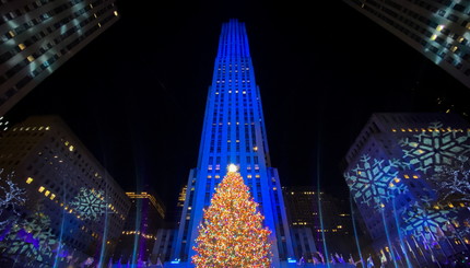 В Нью-Йорке открыли главную рождественскую елку США