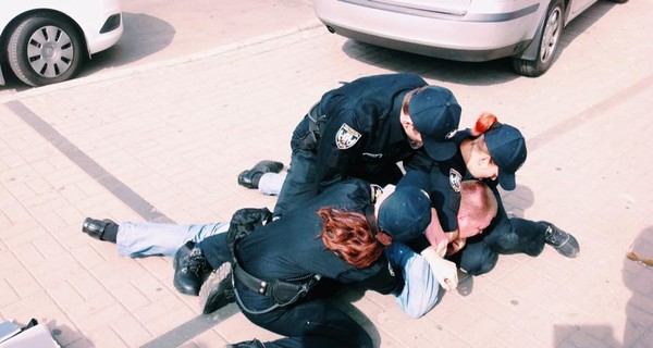В Киеве на Майдане полицейские 