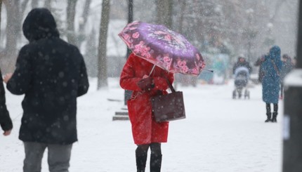 На Киев обрушился сильный снегопад