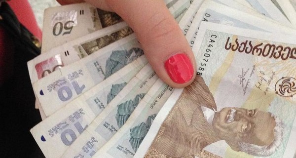 Премьер Грузии  об обвале национальной валюты: лари 