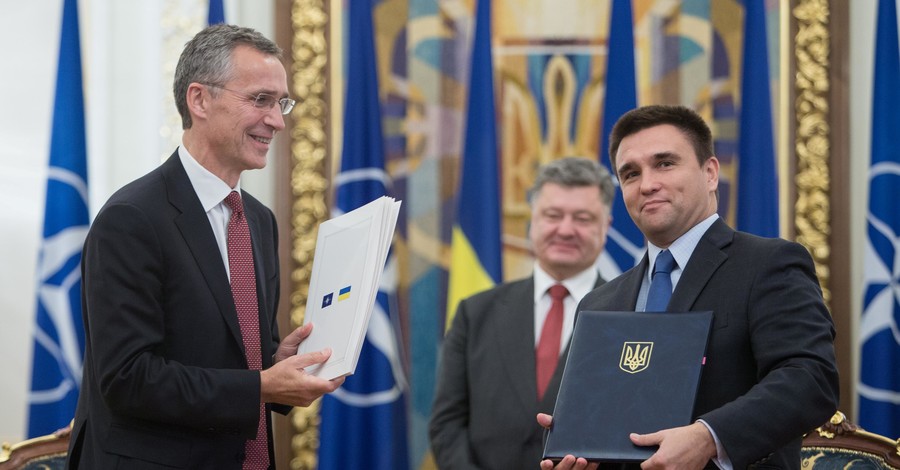 В Украине откроют офис НАТО