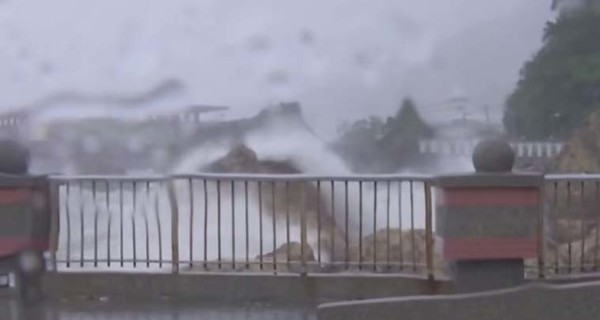 К Японии приближается тайфун Дуджуан