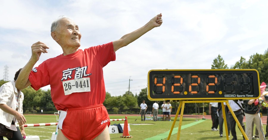 105-летний японец установил рекорд по бегу на стометровке