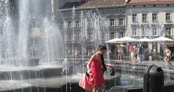 В Киеве бабье лето бьет рекорды: так жарко не было 130 лет!