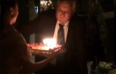Президент Чехии отметил день рождения в знаменитом русском ресторане на Манхэттене