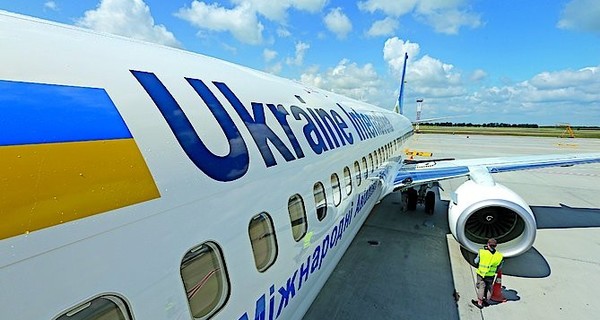 Назван список украинских авиакомпаний, которым запретили полеты в Россию 