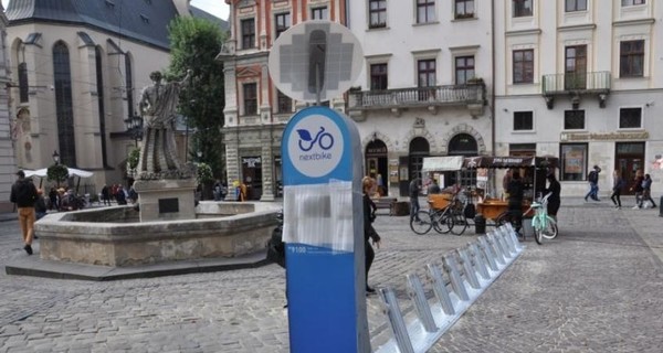 Во Львове запустили первый в Украине муниципальный пункт велопроката