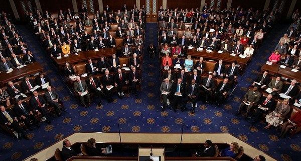 Палата Конгресса США одобрила выделение Украине 300 миллионов долларов на оружие