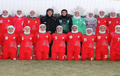 Женщины из сборной Ирана по футболу оказались мужчинами
