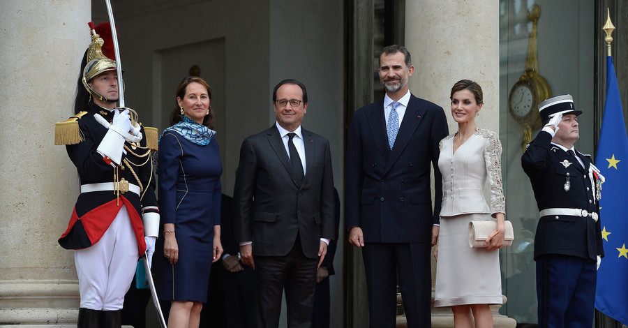 На место главы МИД Франции прочат бывшую пассию президента Олланда