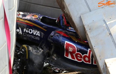 Карлос Сайнс попал в серьезную аварию на практике Гран-при России