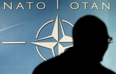 СМИ: НАТО разрешила своим пилотам стрелять по российским самолетам над Ираком