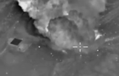 Минобороны РФ опубликовало видео новых авиаударов по Сирии 