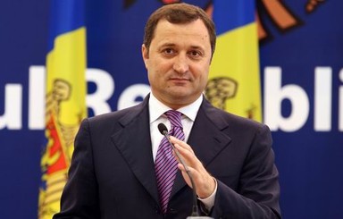 Экс-чиновника Молдовы задержали из-за скандала с мужем Жасмин