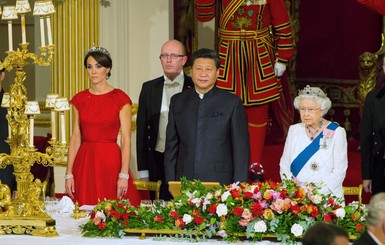 Ради президента Китая Кейт Миддлтон третий раз в жизни надела тиару