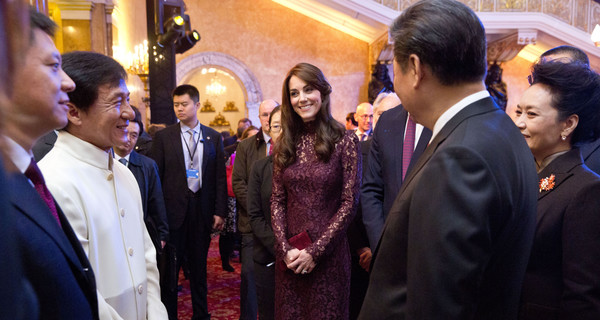 Кейт Миддлтон познакомилась с Джеки Чаном