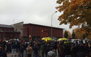 В Швеции человек с ножом ворвался в школу и напал на детей, есть жертвы