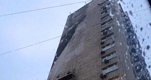 В Киеве появилась рекордная украинка ростом в 18-этажный дом
