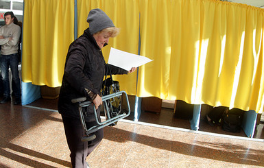 Во Львове все избирательные участки открылись вовремя