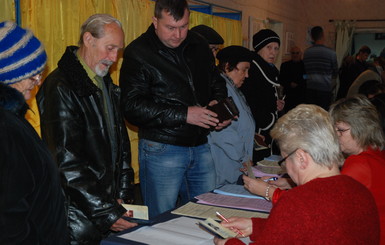В Запорожье открылись все избирательные участки
