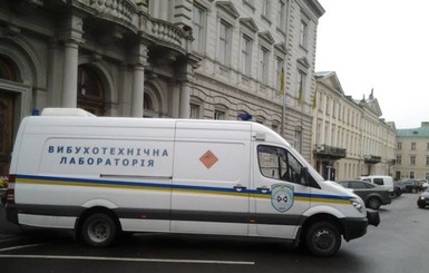 Взрывчатку на избирательном участке в Хмельницкой области не нашли