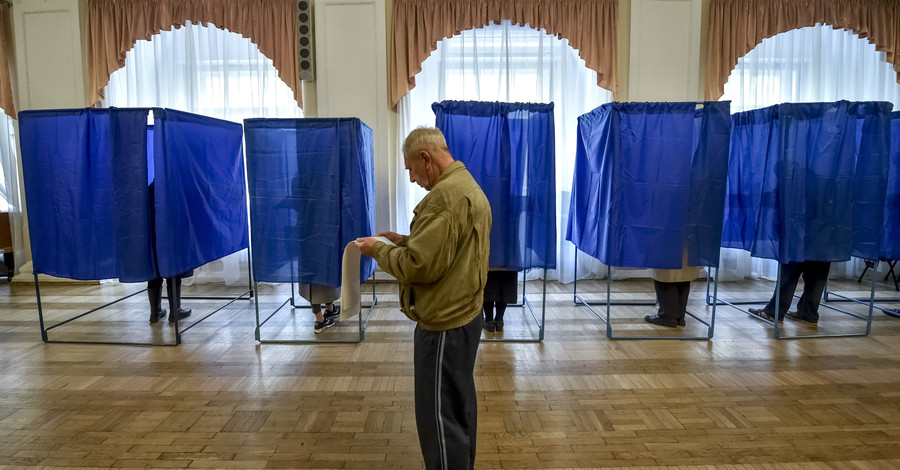 Команда Филатова уверенно лидирует на выборах в Днепропетровске