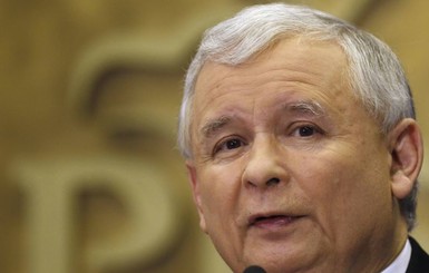 На выборах в Польше с отрывом побеждает партия экс-премьера Качиньского