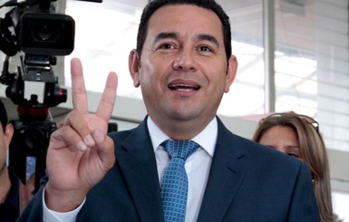 На выборах в Гватемале победил актер-комик 