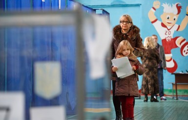 Во Львове обработаны более 40% бюллетеней: в облсовет проходят 8 партий