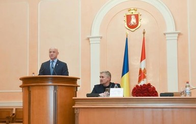 В Одессе новоизбранные депутаты забыли принять присягу 