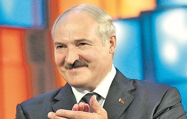 Евросоюз приостановил санкции против Лукашенко