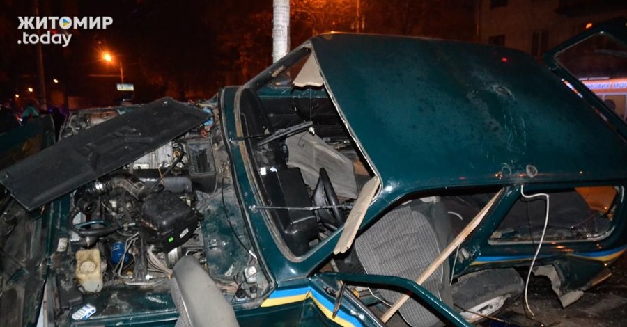 В аварии в Житомире пострадали трое правоохранителей  