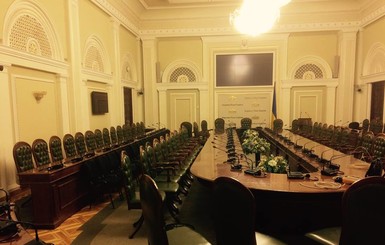 Депутатам по фэн-шуй сделали перестановку в зале Согласительного совета