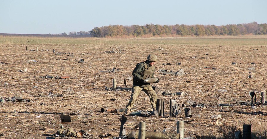 Генштаб АТО: украинских военных обстреляли из гранатометов около Авдеевки и Опытного