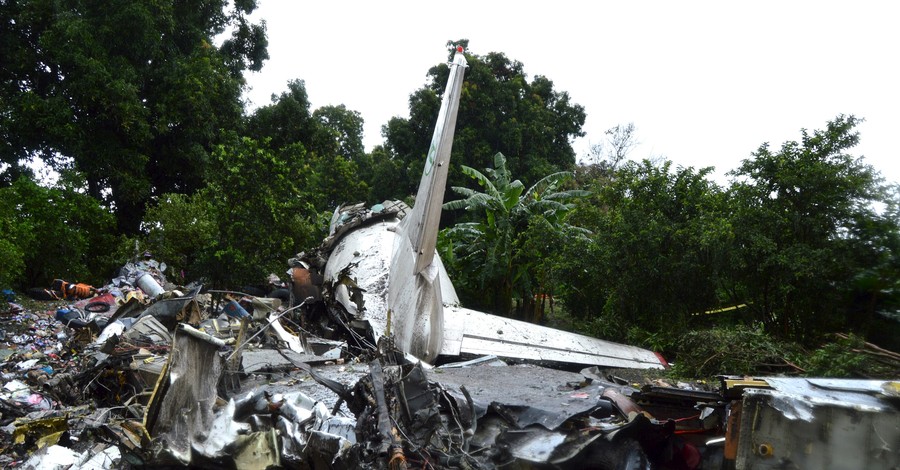 В Южном Судане рухнул грузовой самолет с россиянами на борту